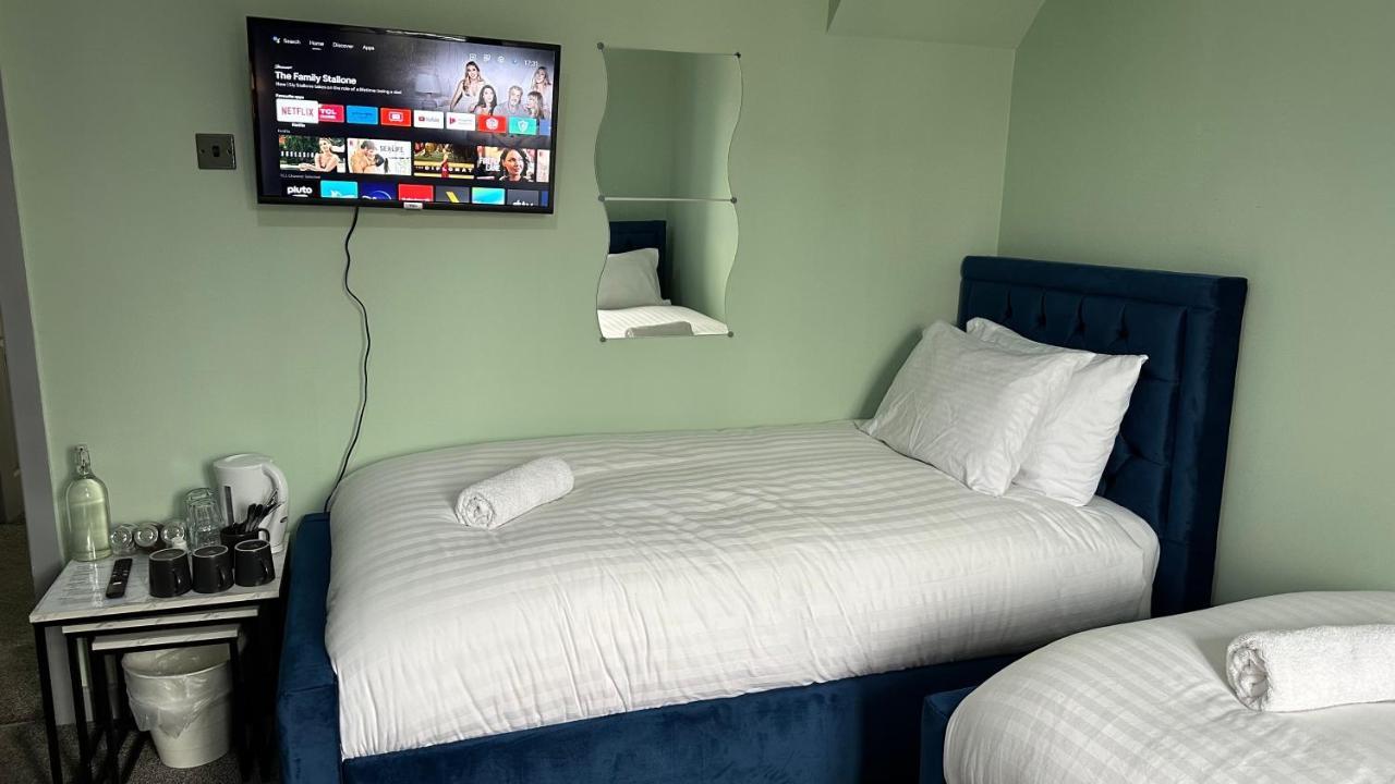 Homestay In Волсолл Екстер'єр фото