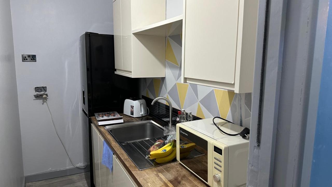 Homestay In Волсолл Екстер'єр фото