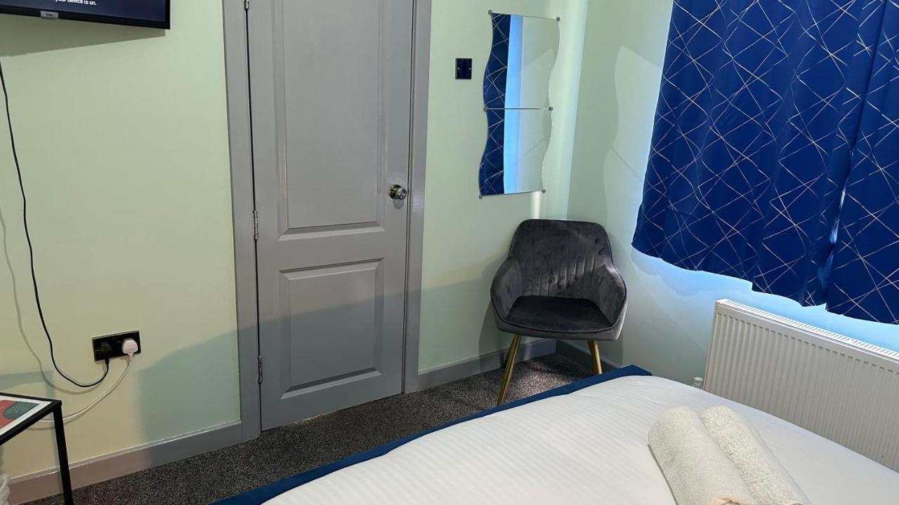 Homestay In Волсолл Екстер'єр фото